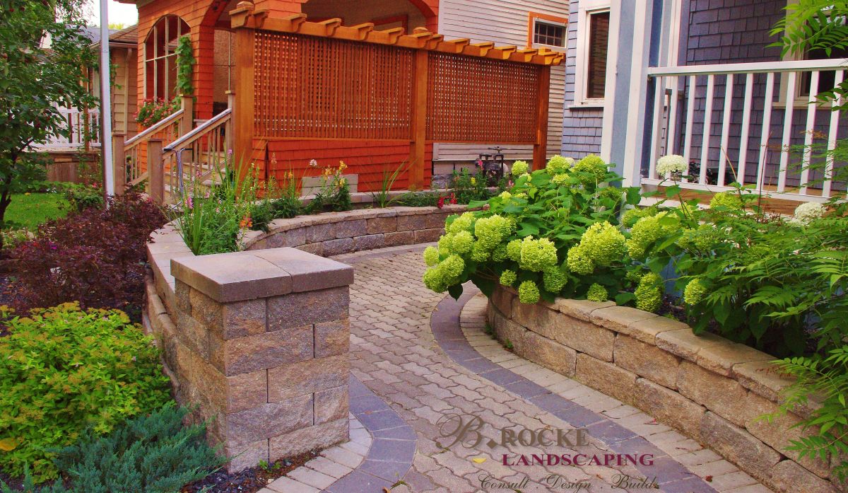 B. Rocke Landscaping | Winnipeg, Manitoba | Cedar Screen | Lattice with Pillars